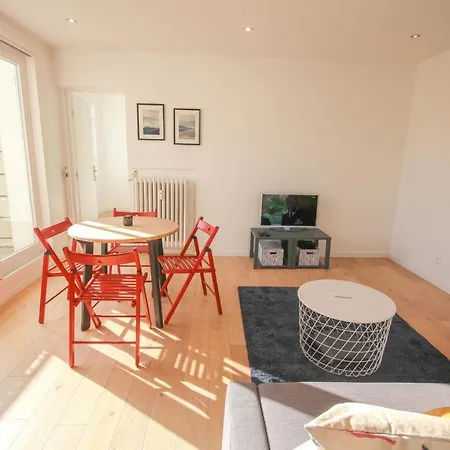 Centre - Nice And Cozy With Wonderful View 3pers 1bdr アパート *