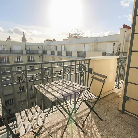 Centre - Nice And Cozy With Wonderful View 3pers 1bdr リール